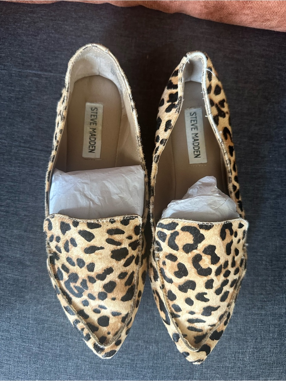 Steve Madden Leopard Print Pointed Loafers - Tan & Black
